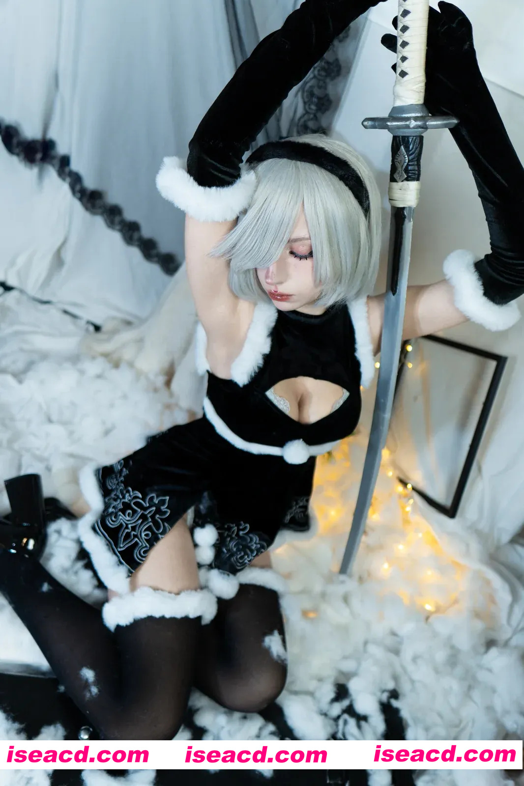 『套图』2B圣诞节 – Himeecosplay[60P 331MB]